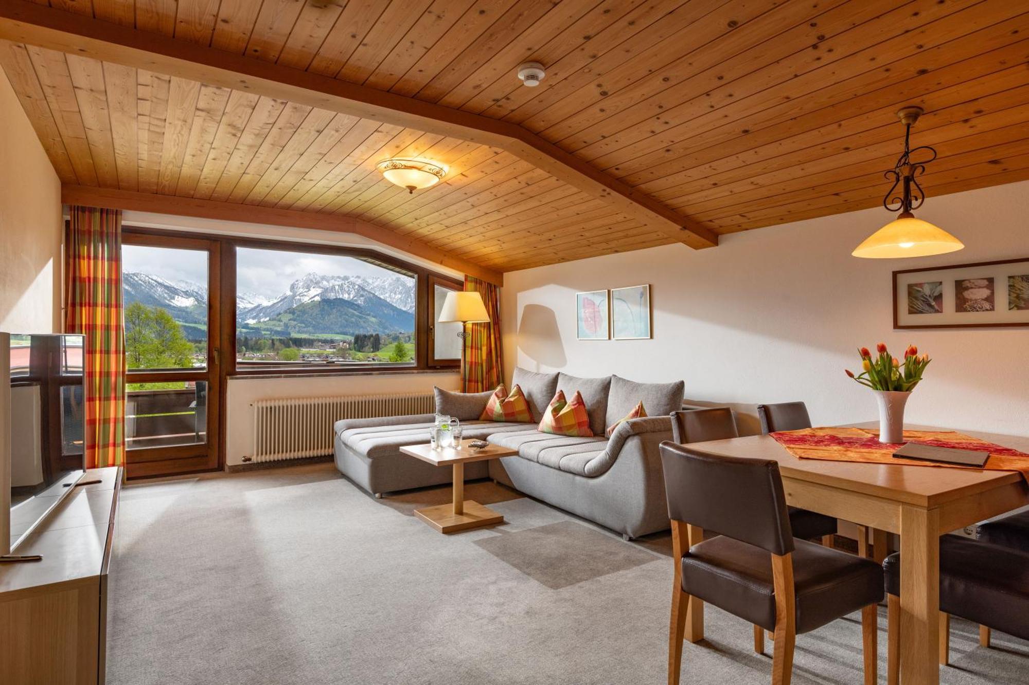 Gaestehaus Rottenspacher Kossen Ngoại thất bức ảnh